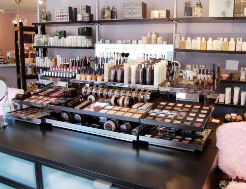 不要羡慕别人的成就，花漾丽人化妆品加盟助你成功